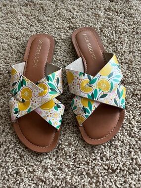 Jack Rogers Lemon Print Crisscross Sandals - Yellow, Green, White